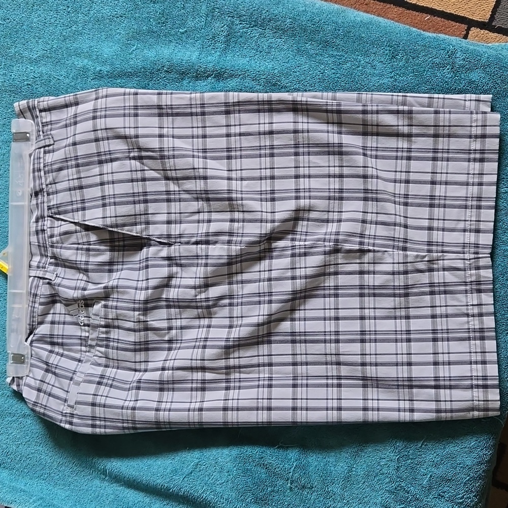 ADIDAS Grey Geometric Plaid Bermuda Short Mens 38 EUC. (BIN 003)